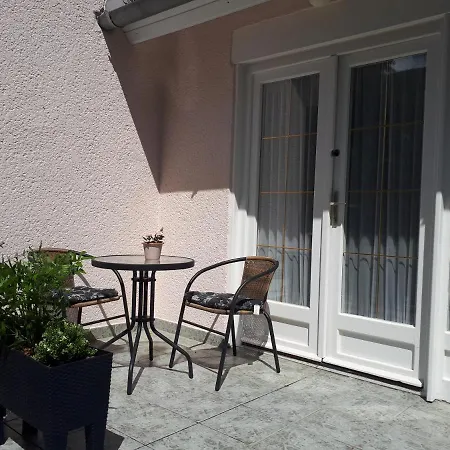 Locher Apartman 2 Buekfuerdo Bük