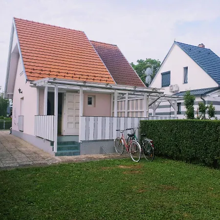 Appartement Locher Apartman 2 Buekfuerdo