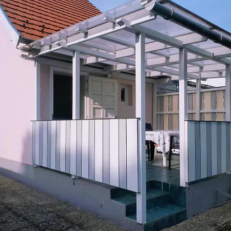 Locher Apartman 2 Buekfuerdo Διαμέρισμα