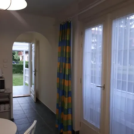 Locher Apartman 2 Buekfuerdo Διαμέρισμα Bük