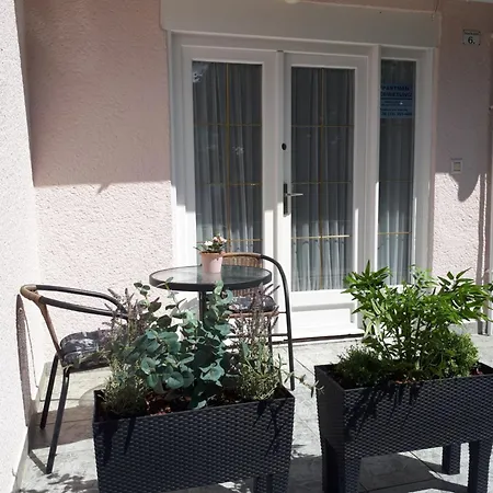 Locher Apartman 2 Buekfuerdo Appartement