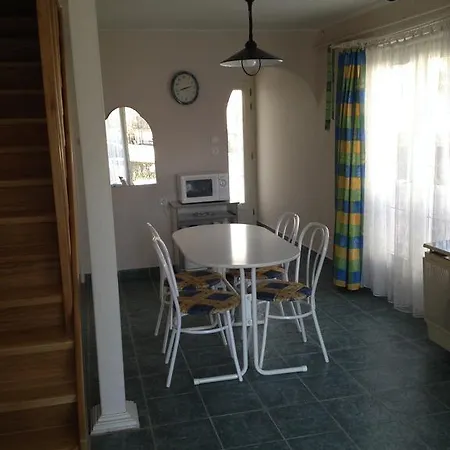 Locher Apartman 2 Buekfuerdo * Bük
